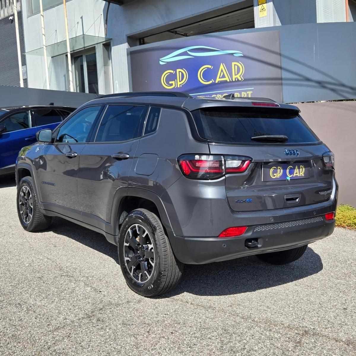 jeep-compass-2023-hibrido-a-gasolina-1332cc