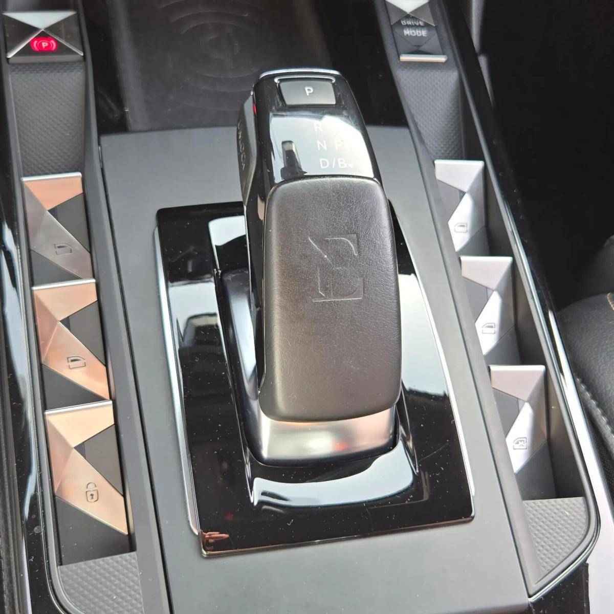 ds-ds-3-crossback-2020-eletrico-0cc