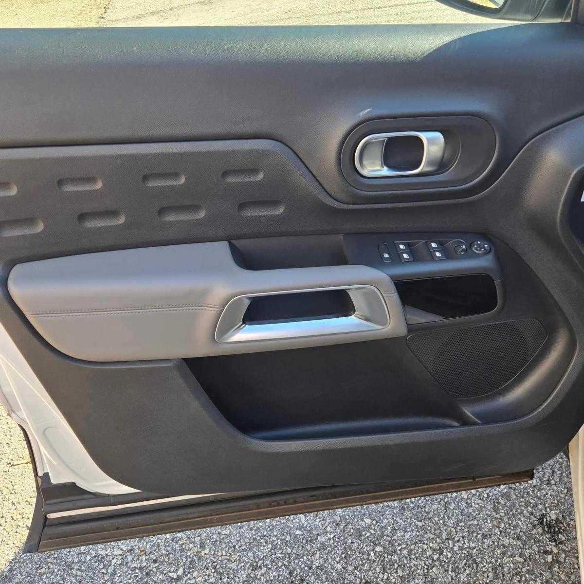 citroen-c5-aircross-2022-hibrido-a-gasolina-1598cc