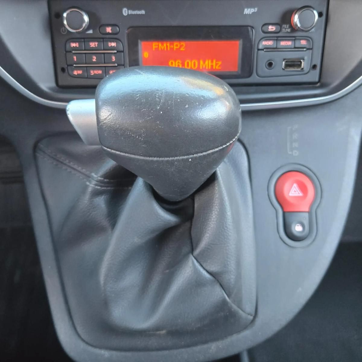 renault-kangoo-2020-eletrico-0cc