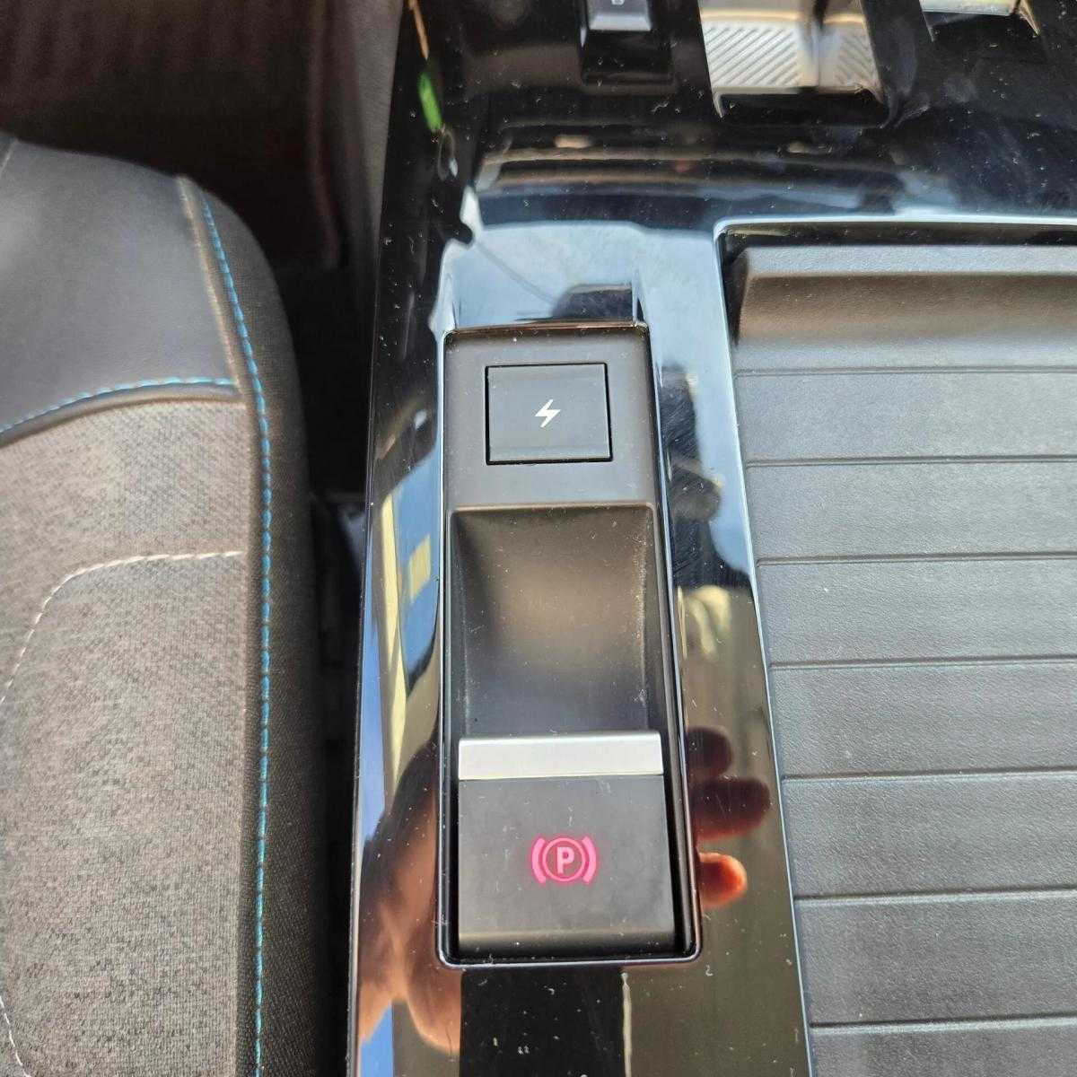 citroen-e-c4-2023-eletrico-0cc