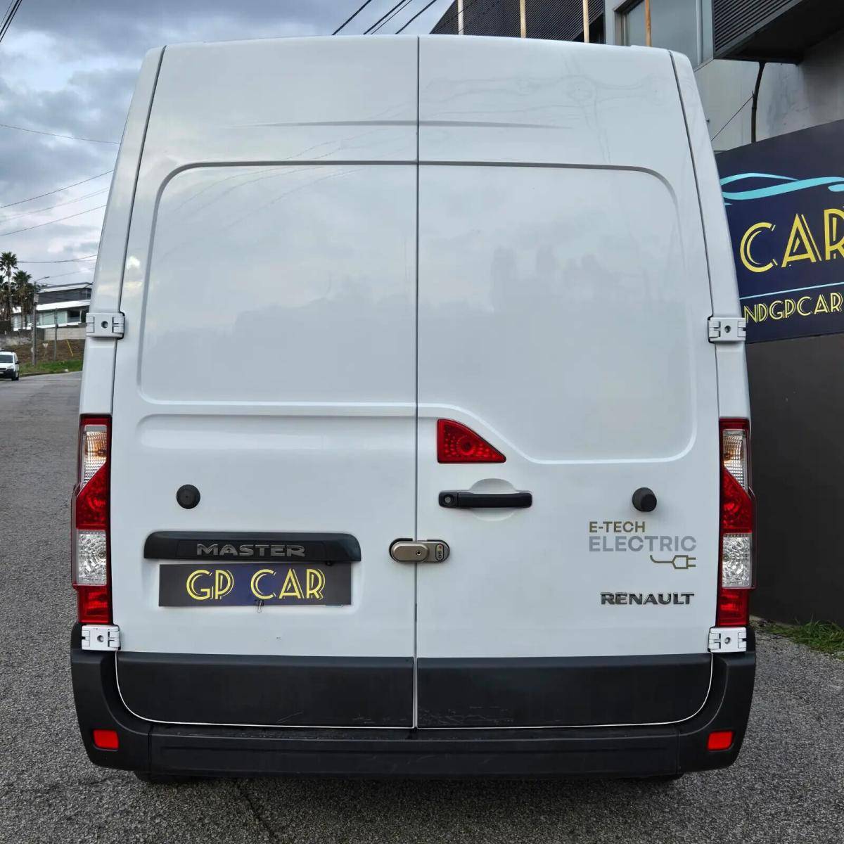 renault-master-2023-eletrico-0cc