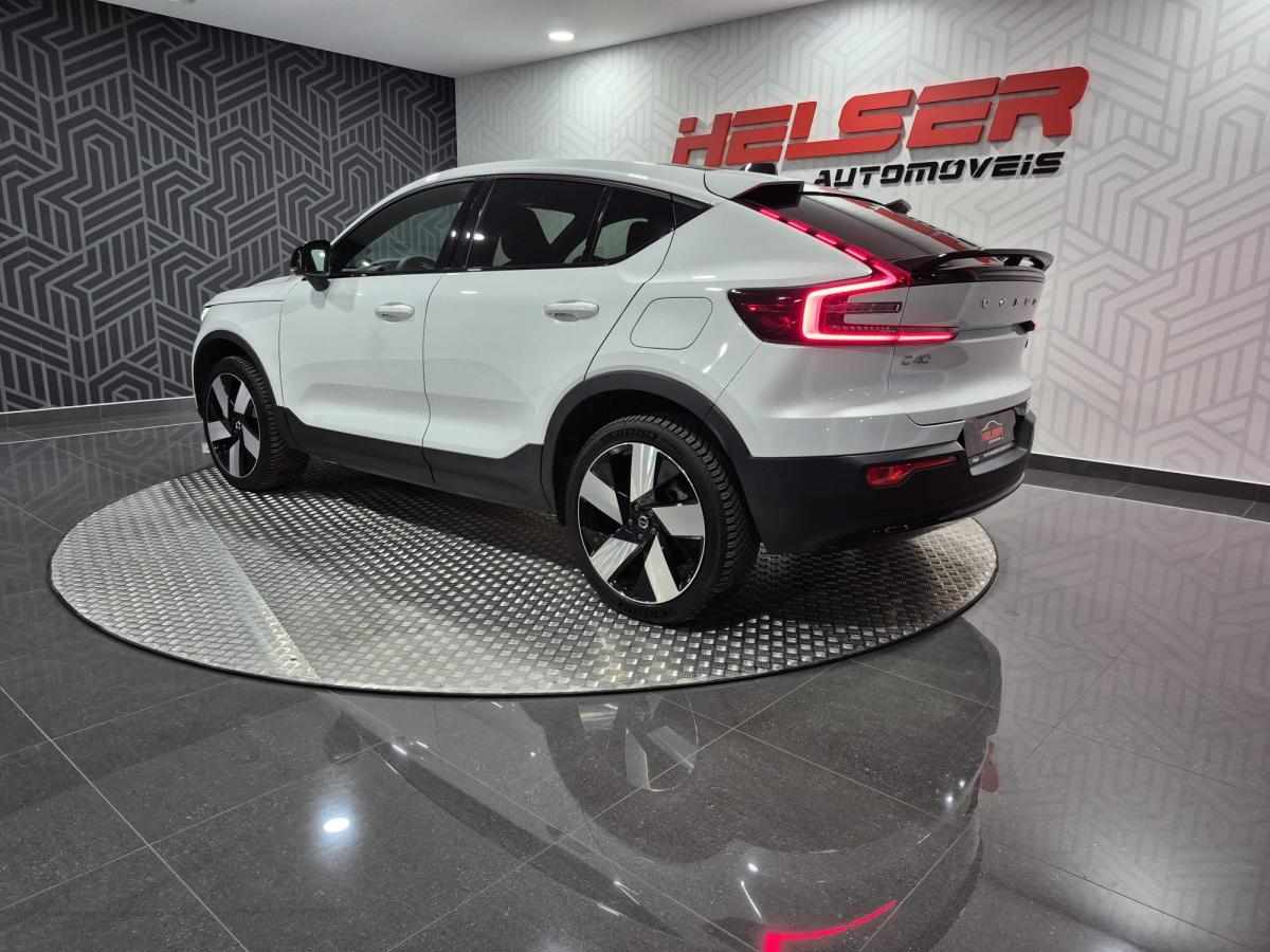 volvo-c40-recharge-pure-electric-2023-eletrico