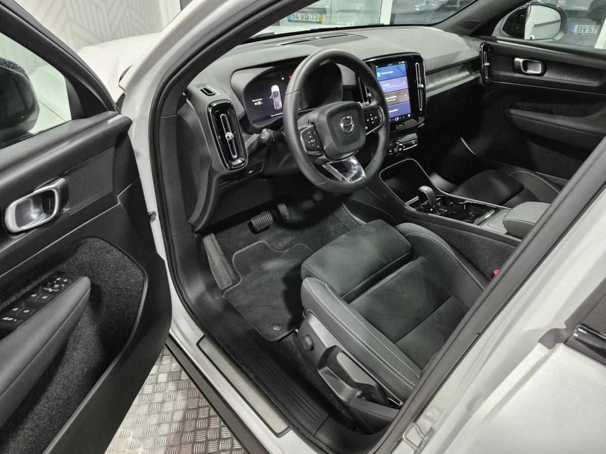 volvo-c40-recharge-pure-electric-2023-eletrico