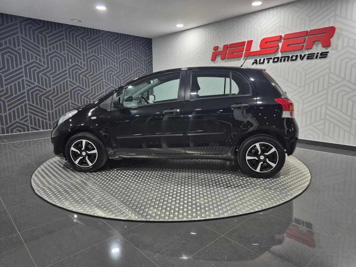 toyota-yaris-1-33-dual-vvt-i-2009-gasolina-1329cc