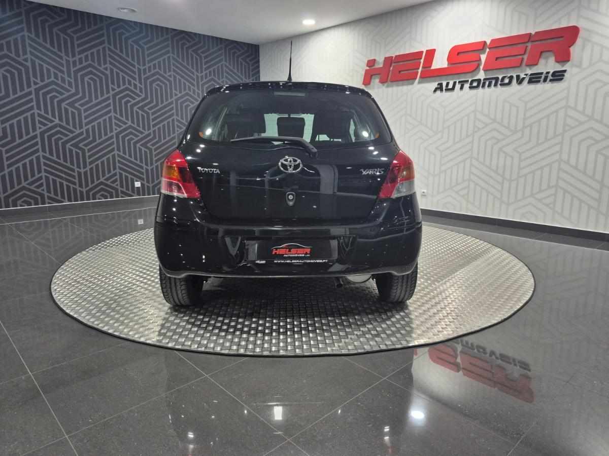 toyota-yaris-1-33-dual-vvt-i-2009-gasolina-1329cc