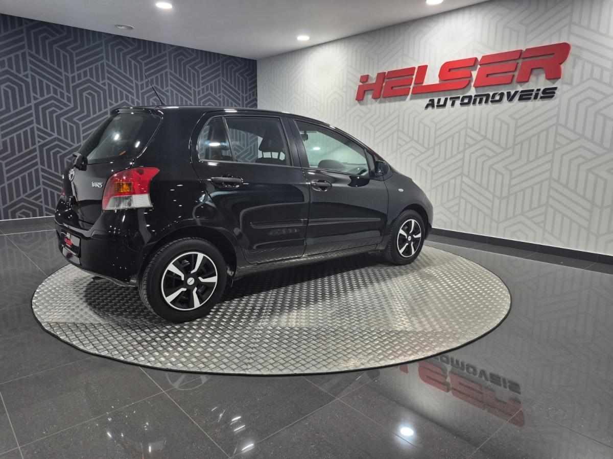 toyota-yaris-1-33-dual-vvt-i-2009-gasolina-1329cc