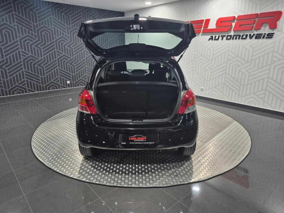 toyota-yaris-1-33-dual-vvt-i-2009-gasolina-1329cc