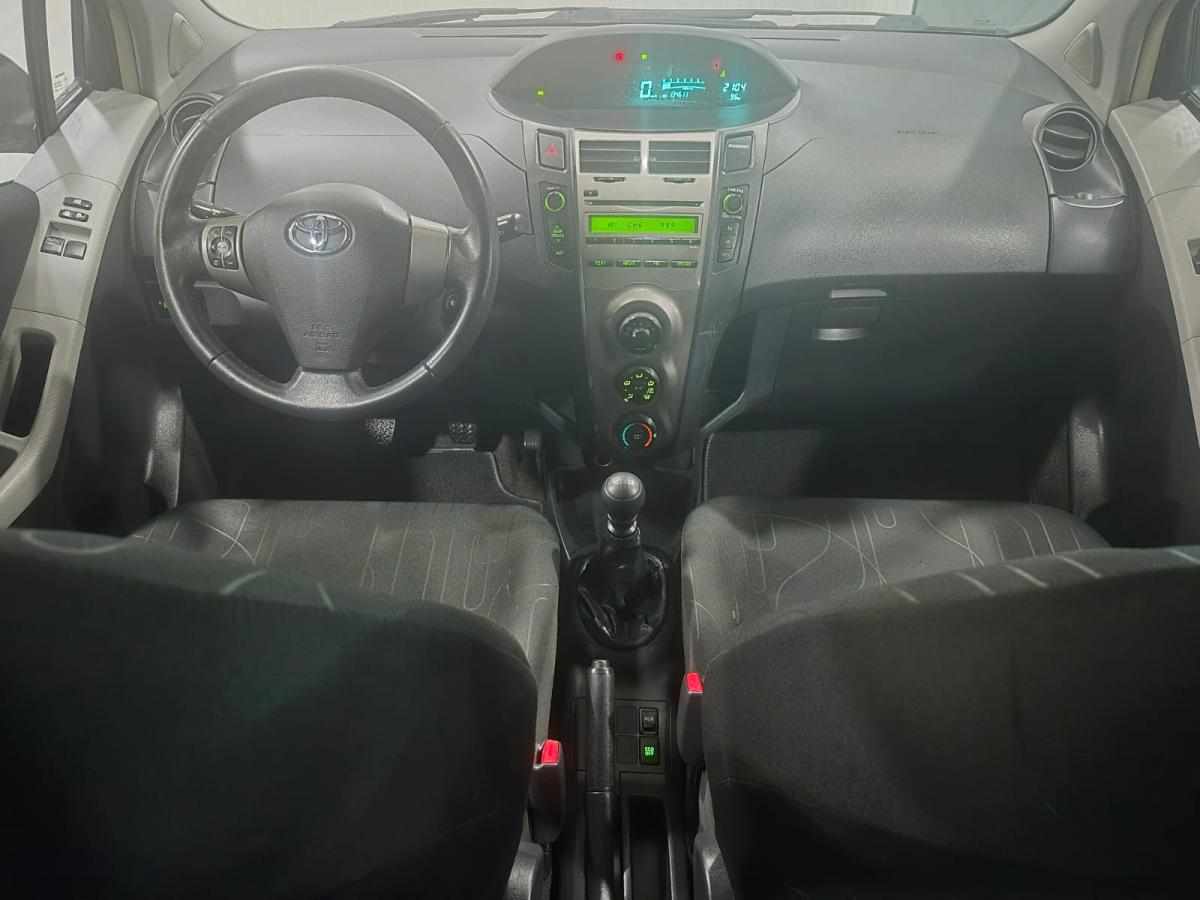 toyota-yaris-1-33-dual-vvt-i-2009-gasolina-1329cc