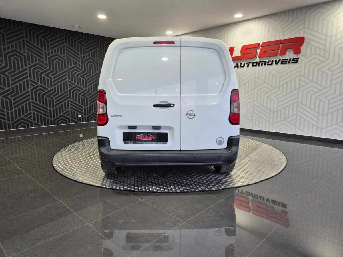 opel-combo-1-6-99cv-2019-diesel-1560cc