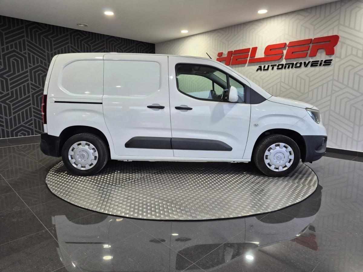 opel-combo-1-6-99cv-2019-diesel-1560cc