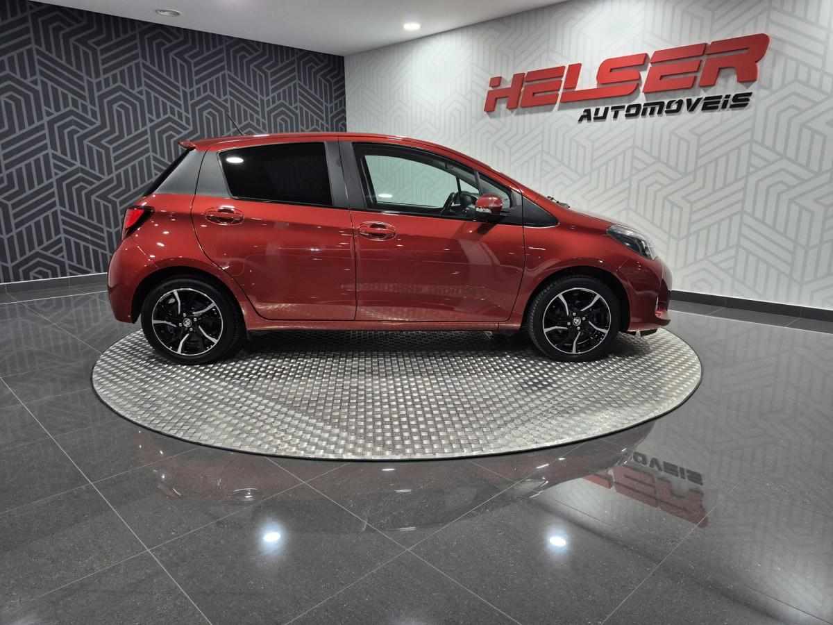 toyota-yaris-1-33-dual-vvt-i-2016-gasolina-1300cc