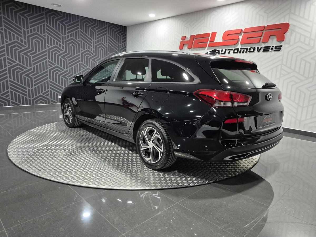 hyundai-i30-sw-2021-diesel-1600cc