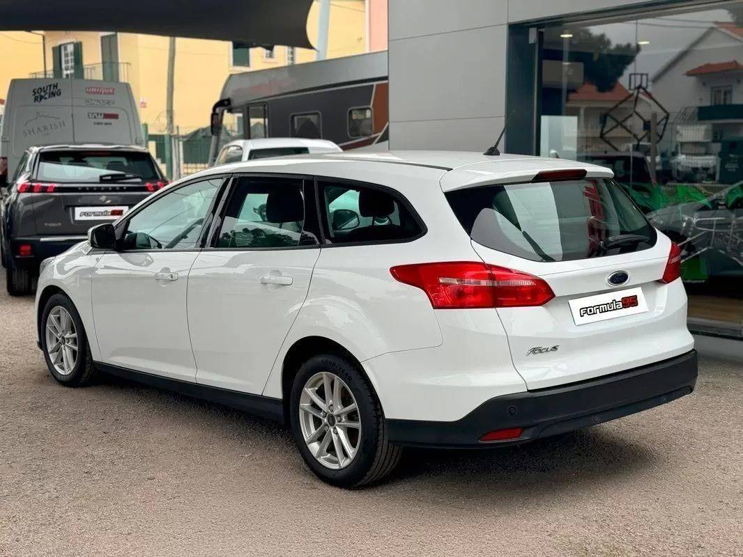 ford-focus-sw-2017-diesel-1499cc