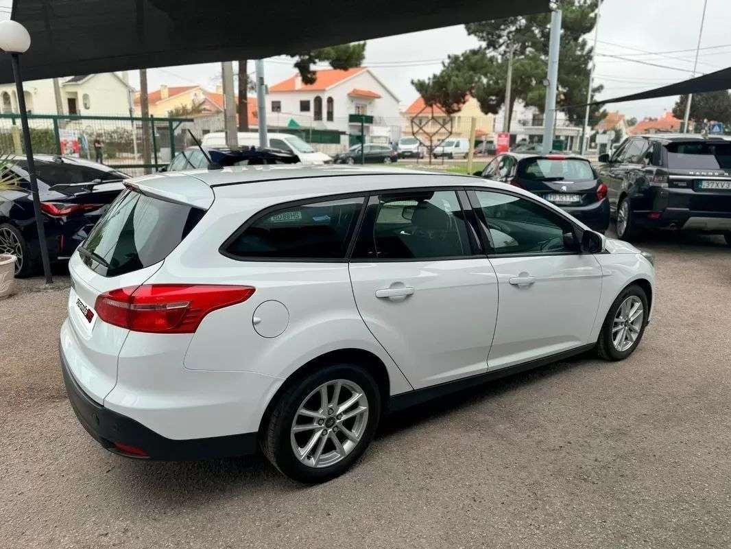 ford-focus-sw-2017-diesel-1499cc