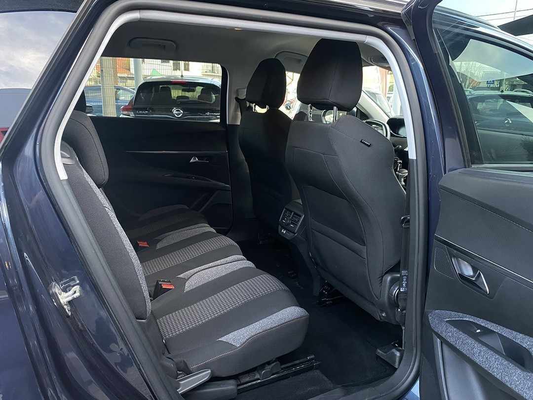 peugeot-5008-2018-diesel-1499cc