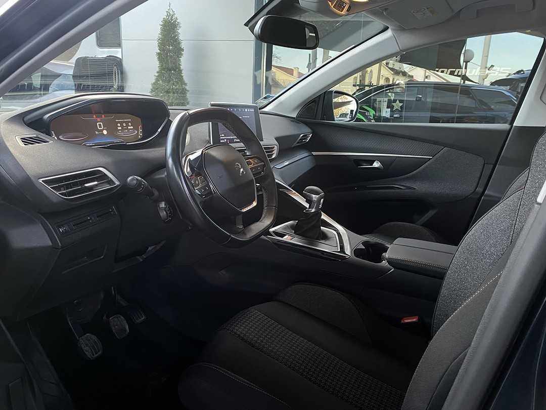 peugeot-5008-2018-diesel-1499cc