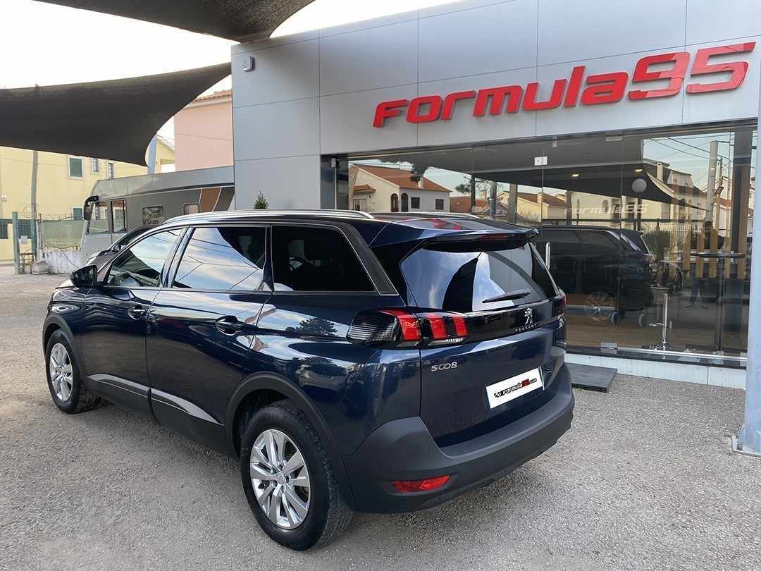 peugeot-5008-2018-diesel-1499cc