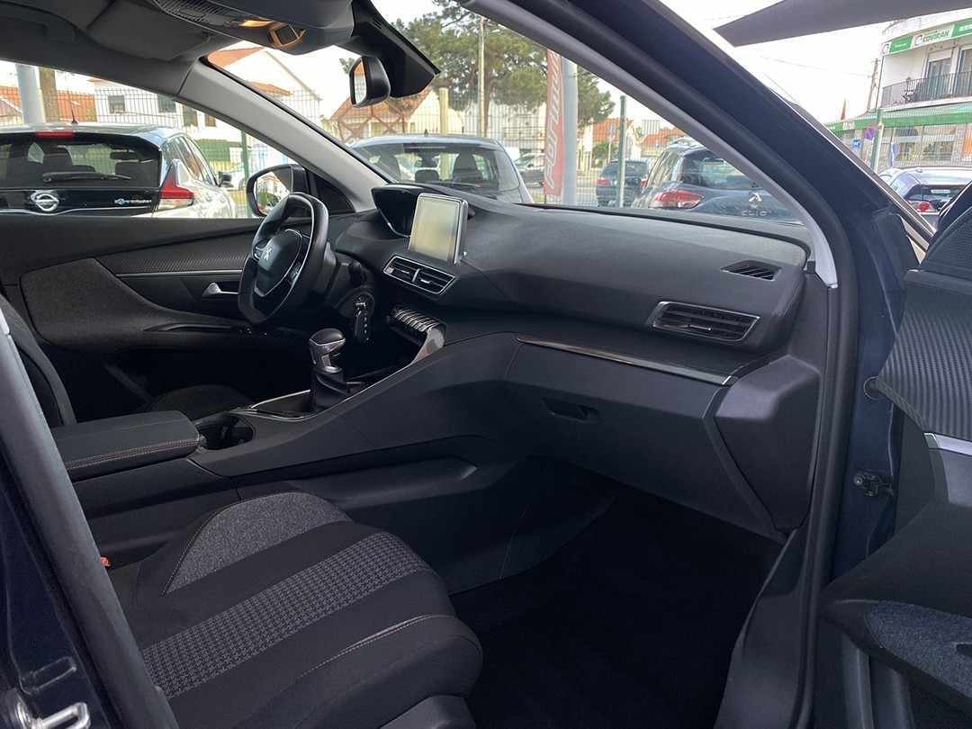 peugeot-5008-2018-diesel-1499cc