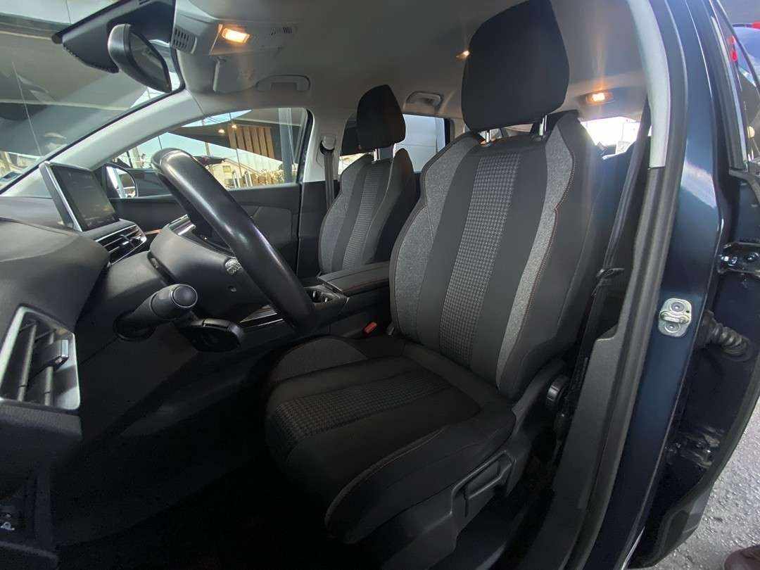 peugeot-5008-2018-diesel-1499cc