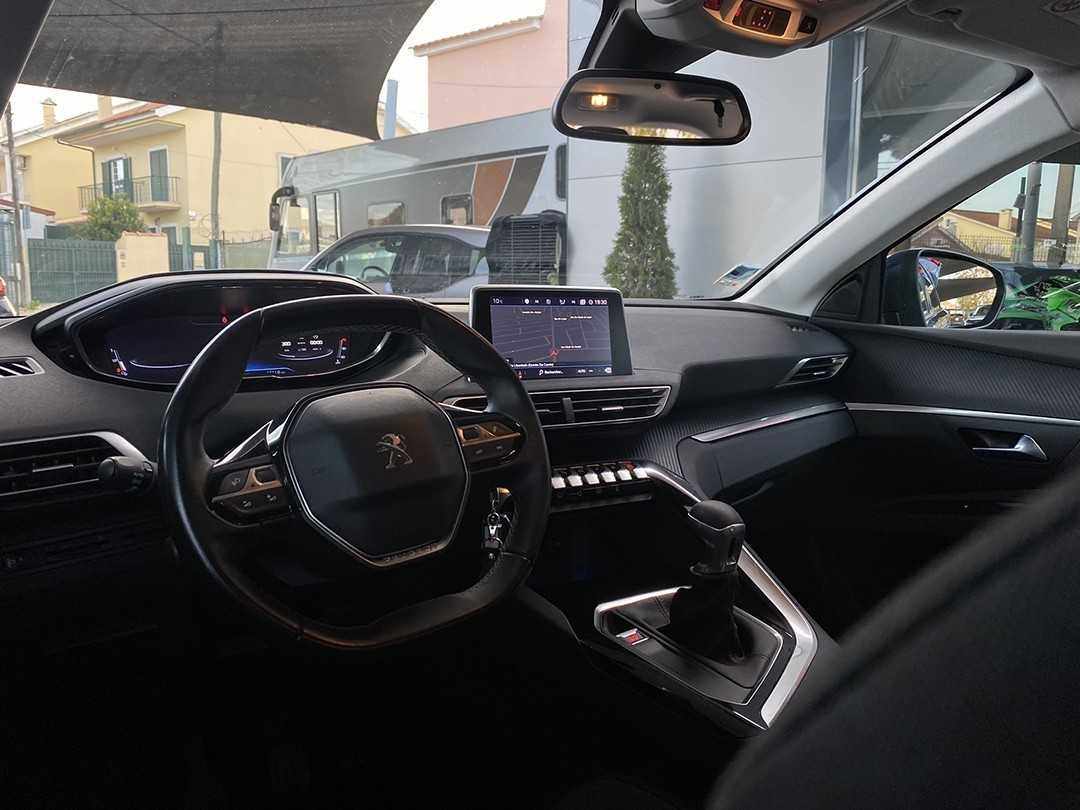peugeot-5008-2018-diesel-1499cc