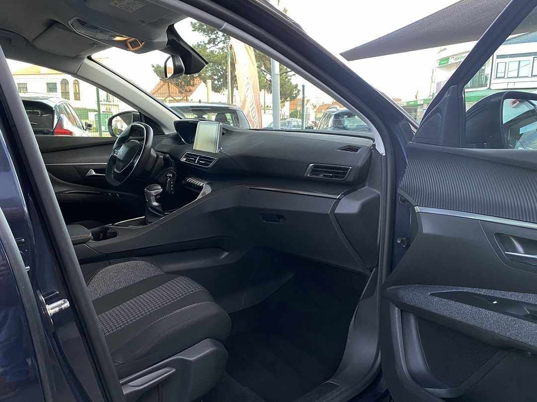 peugeot-5008-2018-diesel-1499cc