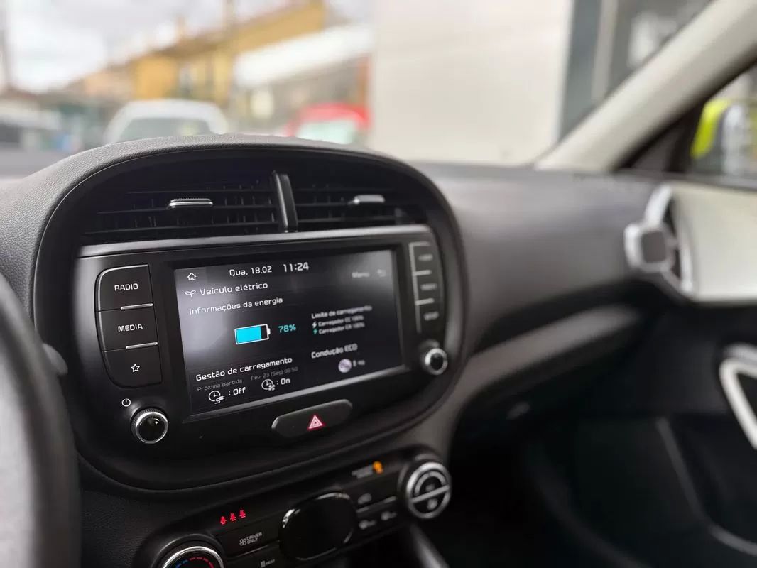 kia-e-soul-2021-eletrico-200cc