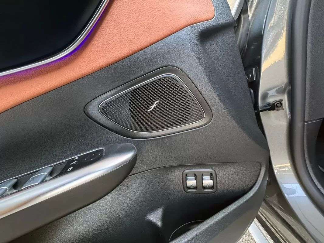 mercedes-benz-classe-c-2023-hibrido-1999cc