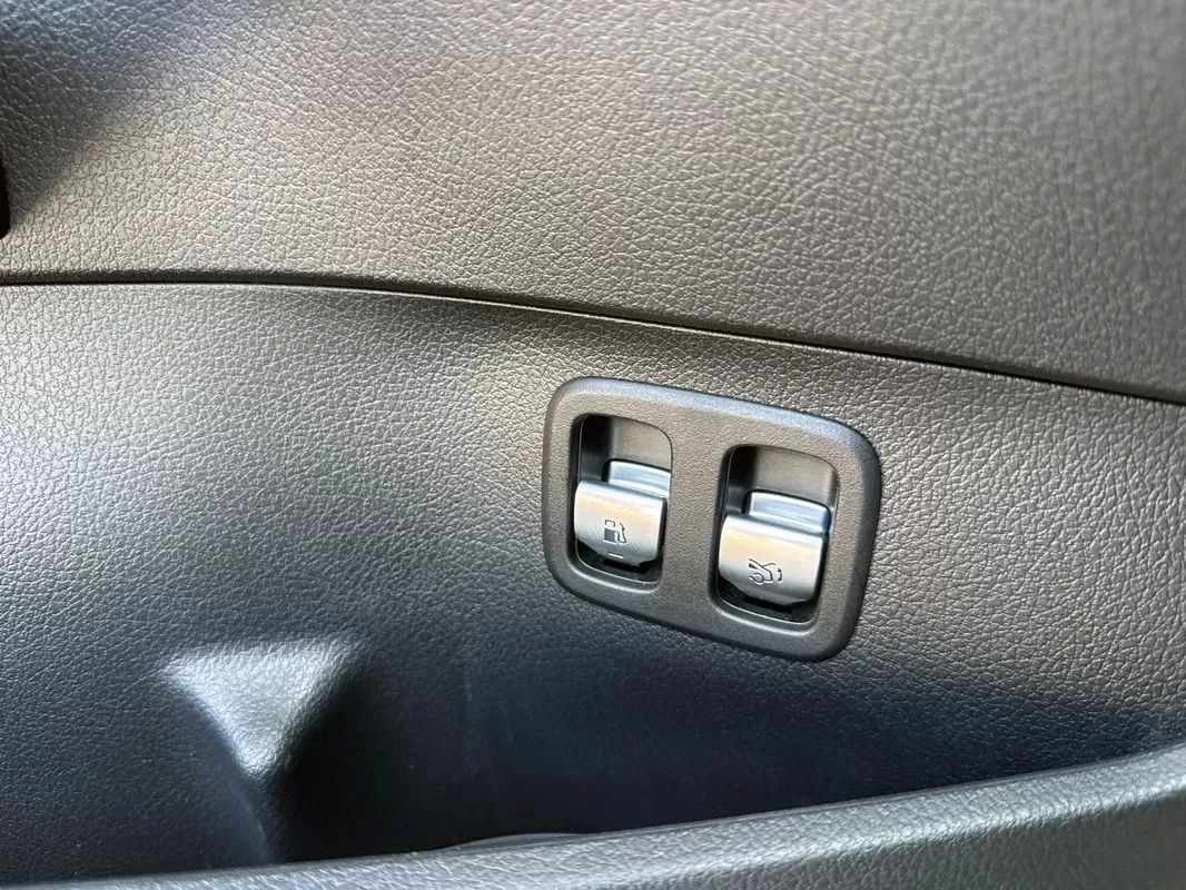 mercedes-benz-classe-c-2023-hibrido-1999cc