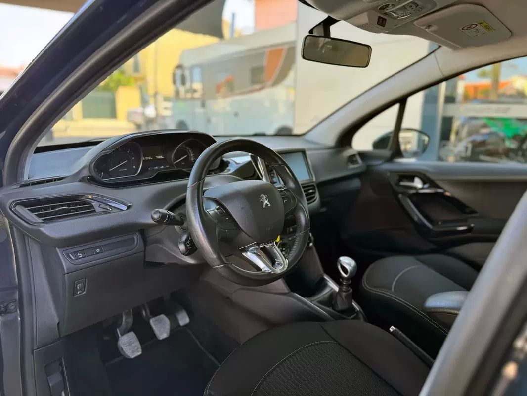 peugeot-208-2019-diesel-1499cc