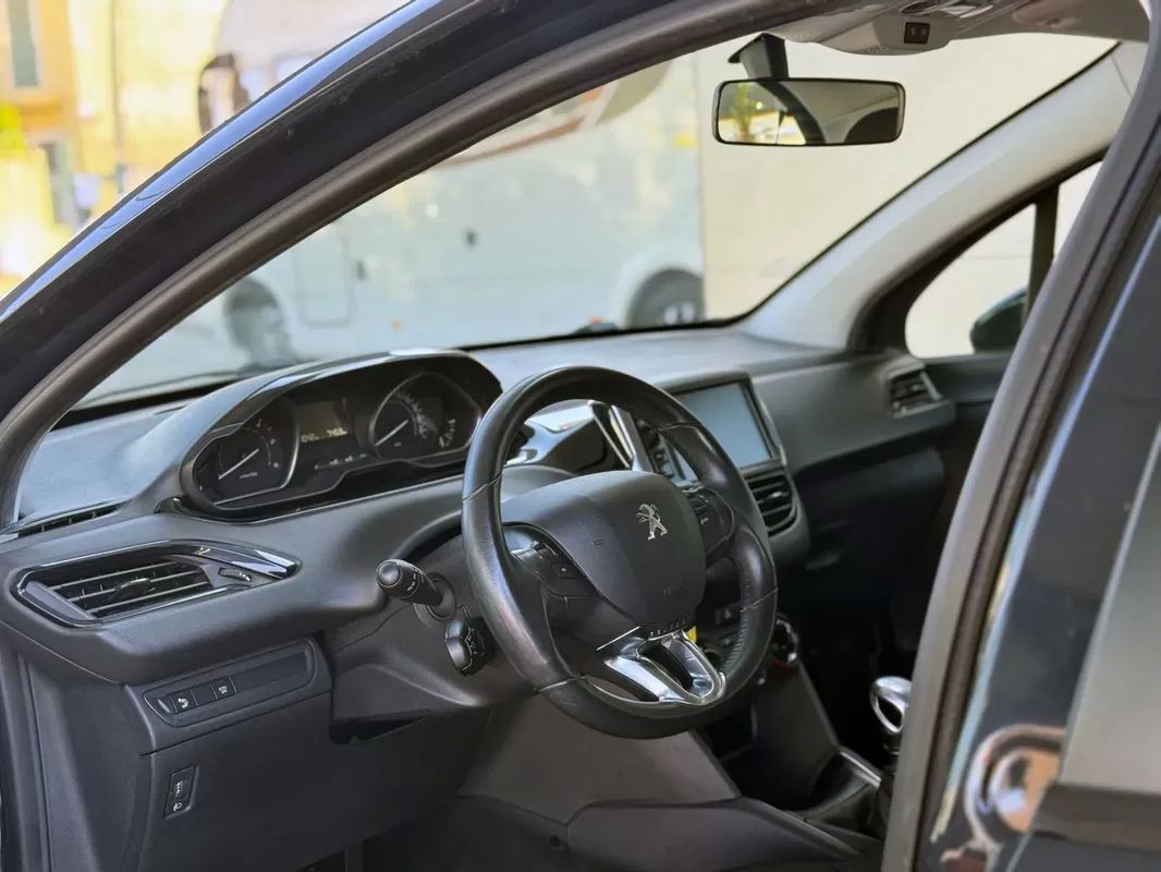 peugeot-208-2019-diesel-1499cc