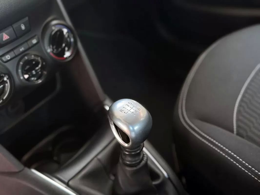 peugeot-208-2019-diesel-1499cc