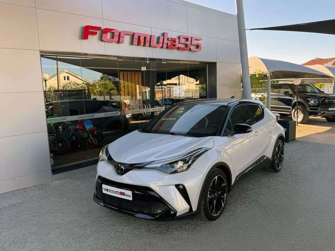 toyota-c-hr-2022-hibrido-a-gasolina-1987cc