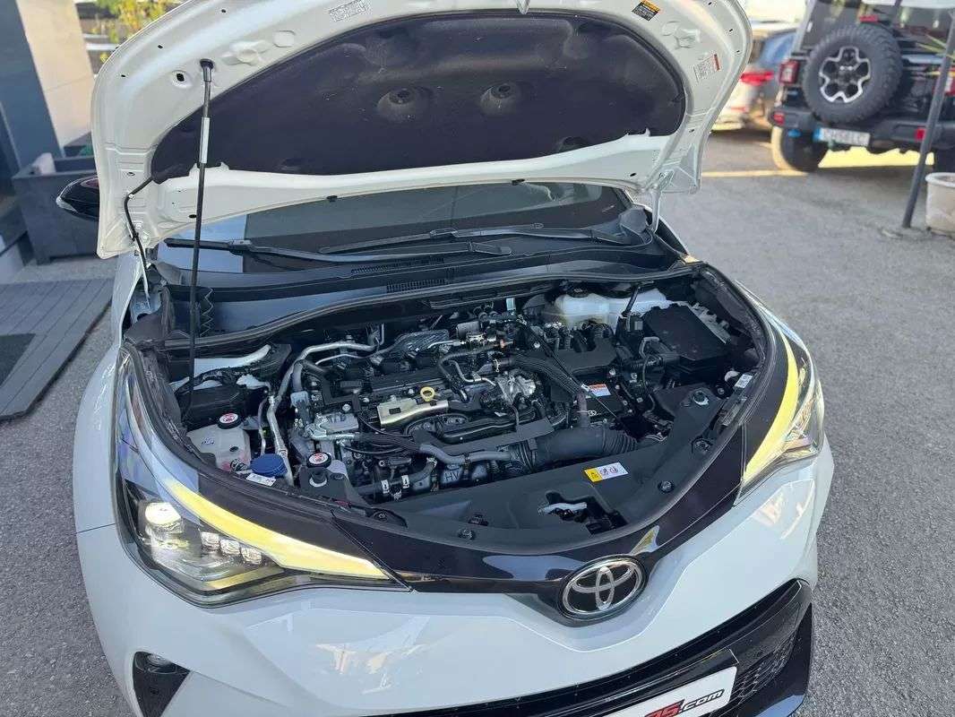toyota-c-hr-2022-hibrido-a-gasolina-1987cc