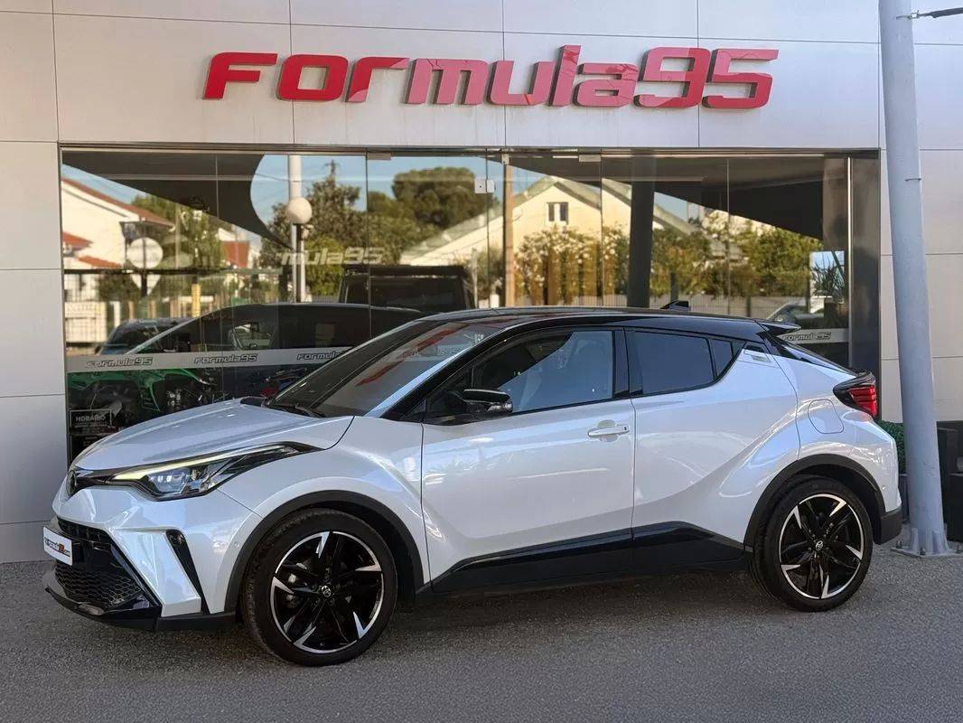 toyota-c-hr-2022-hibrido-a-gasolina-1987cc