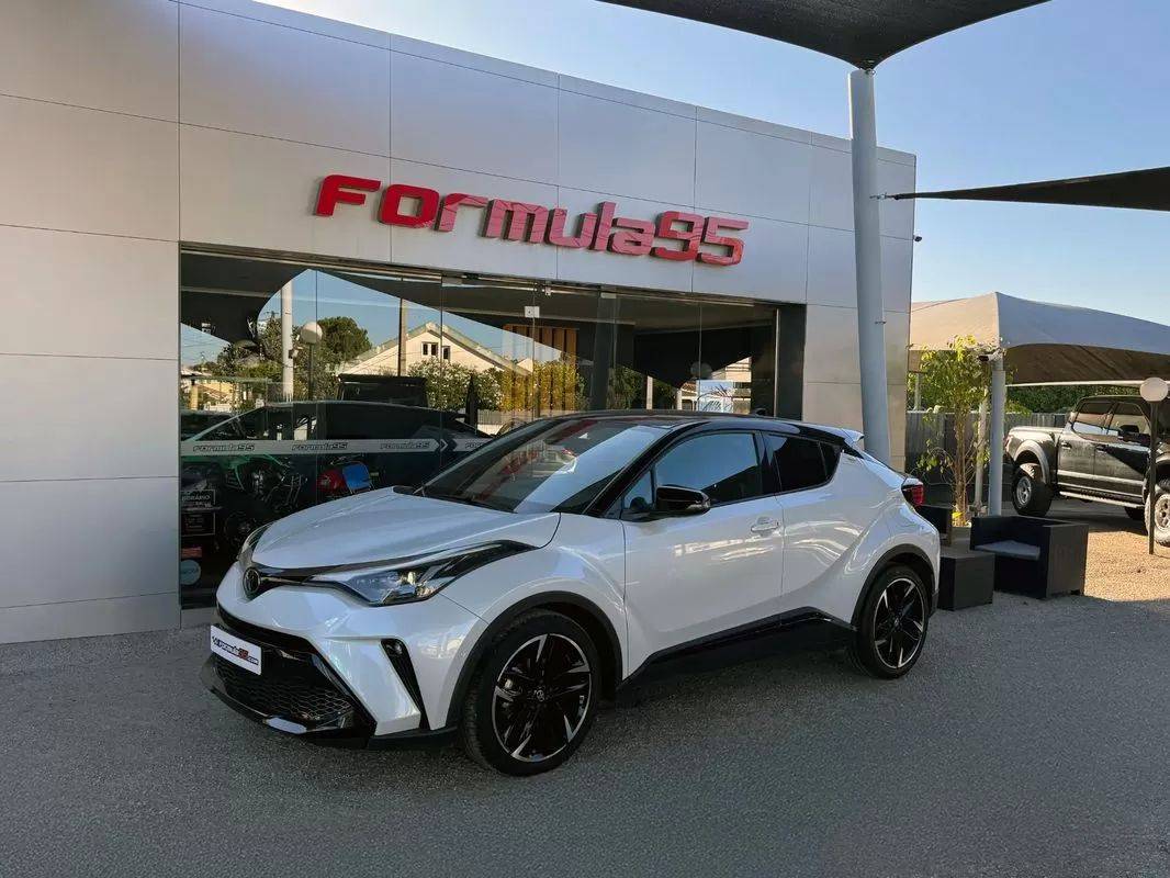 toyota-c-hr-2022-hibrido-a-gasolina-1987cc