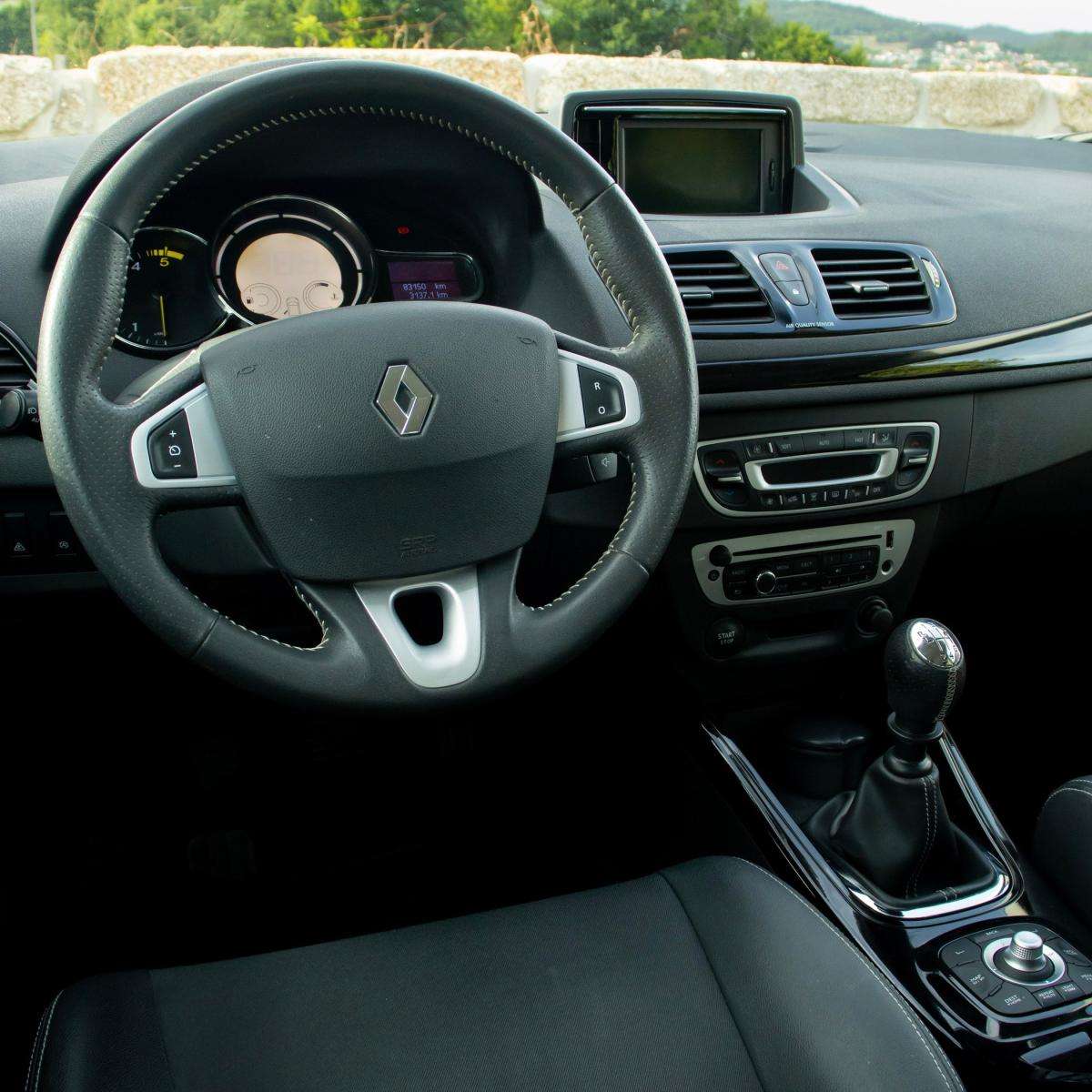 renault-megane-2012-diesel-1598cc