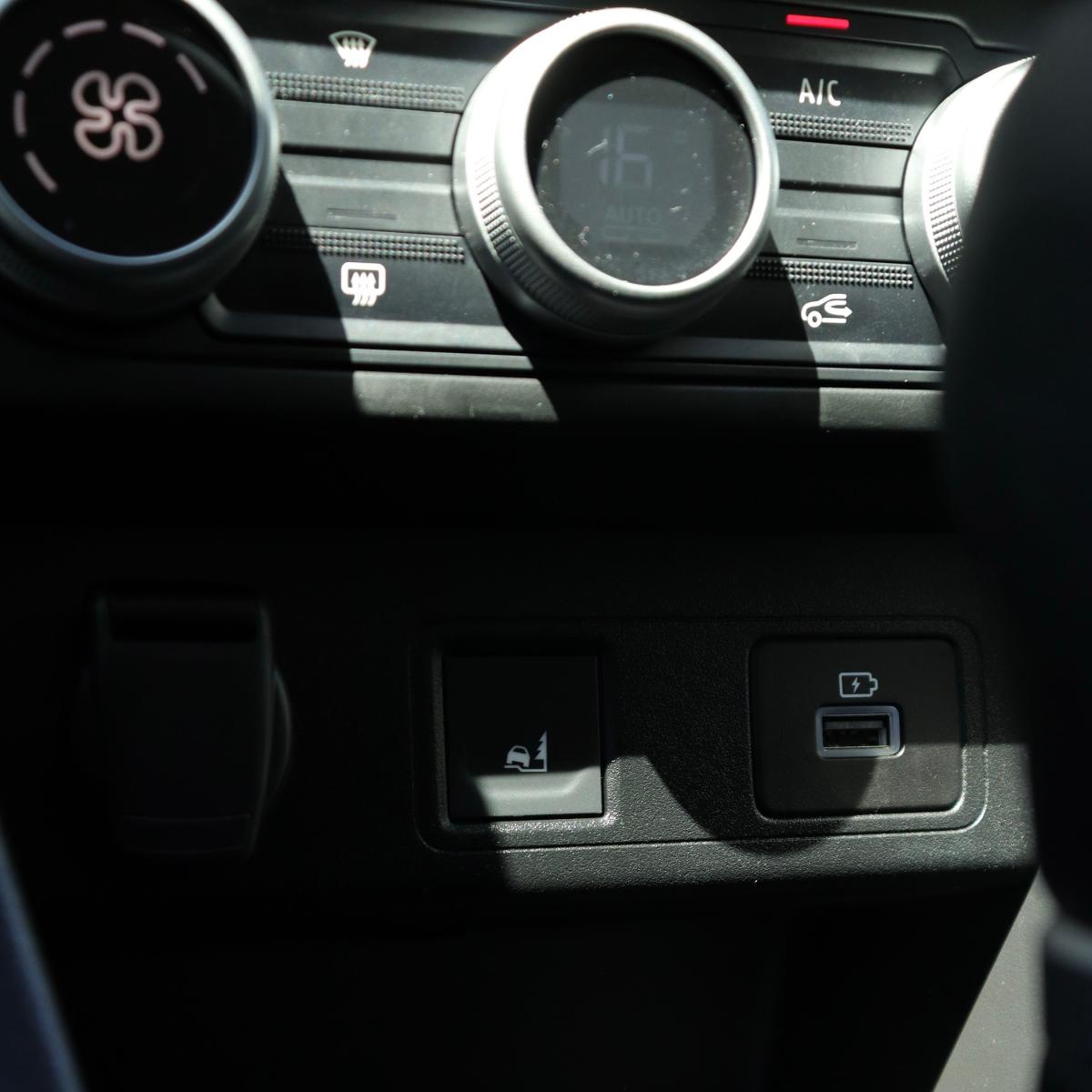 dacia-jogger-2024-hibrido-a-gasolina-1598cc