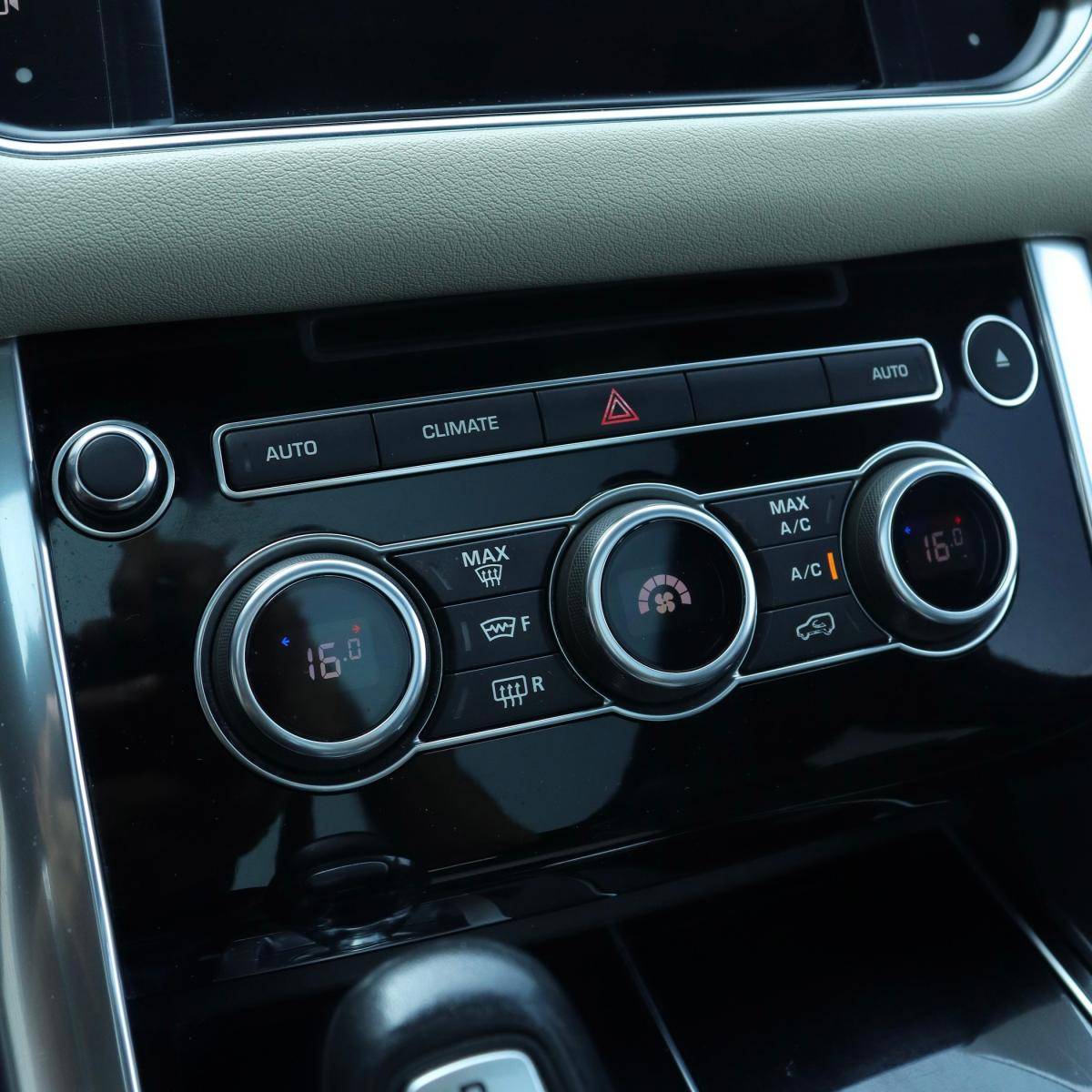land-rover-range-rover-sport-2016-diesel-2993cc