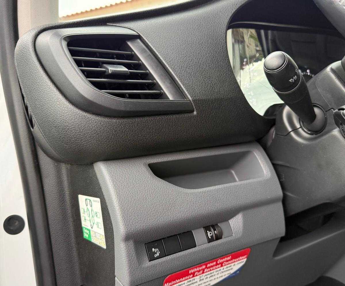 peugeot-expert-2017-diesel-1560cc