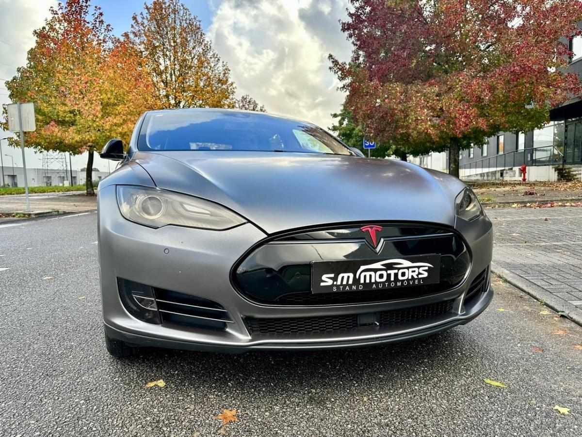 tesla-model-s-2015-eletrico-500cc