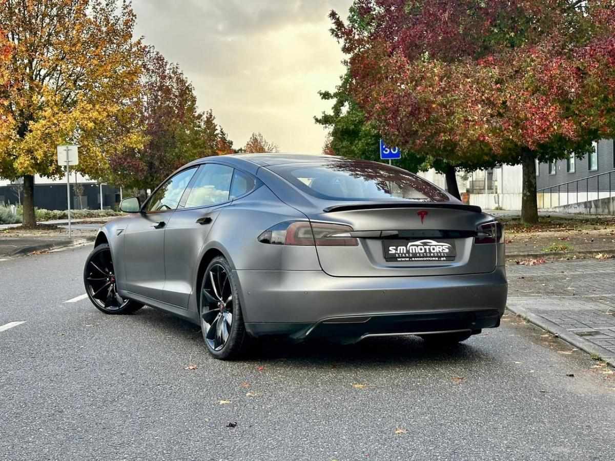 tesla-model-s-2015-eletrico-500cc
