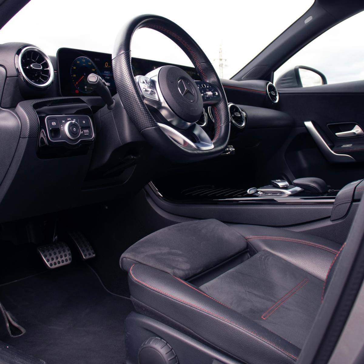 mercedes-benz-classe-a-2021-hibrido-a-gasolina-1332cc