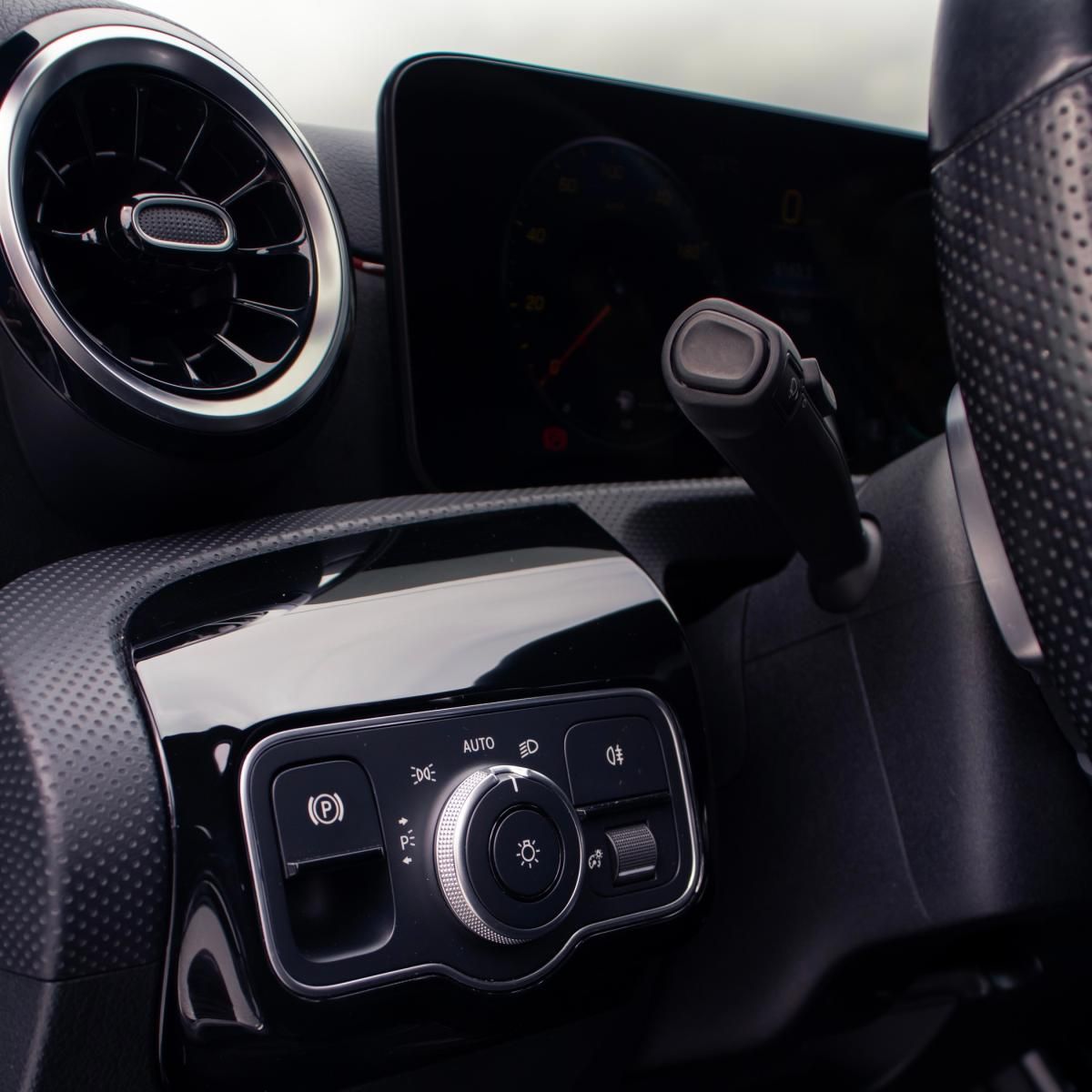 mercedes-benz-classe-a-2021-hibrido-a-gasolina-1332cc