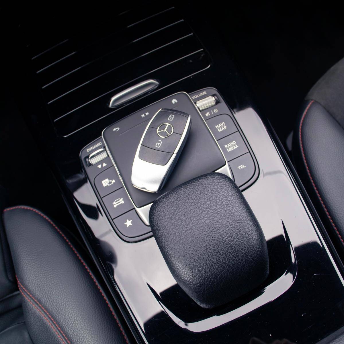 mercedes-benz-classe-a-2021-hibrido-a-gasolina-1332cc