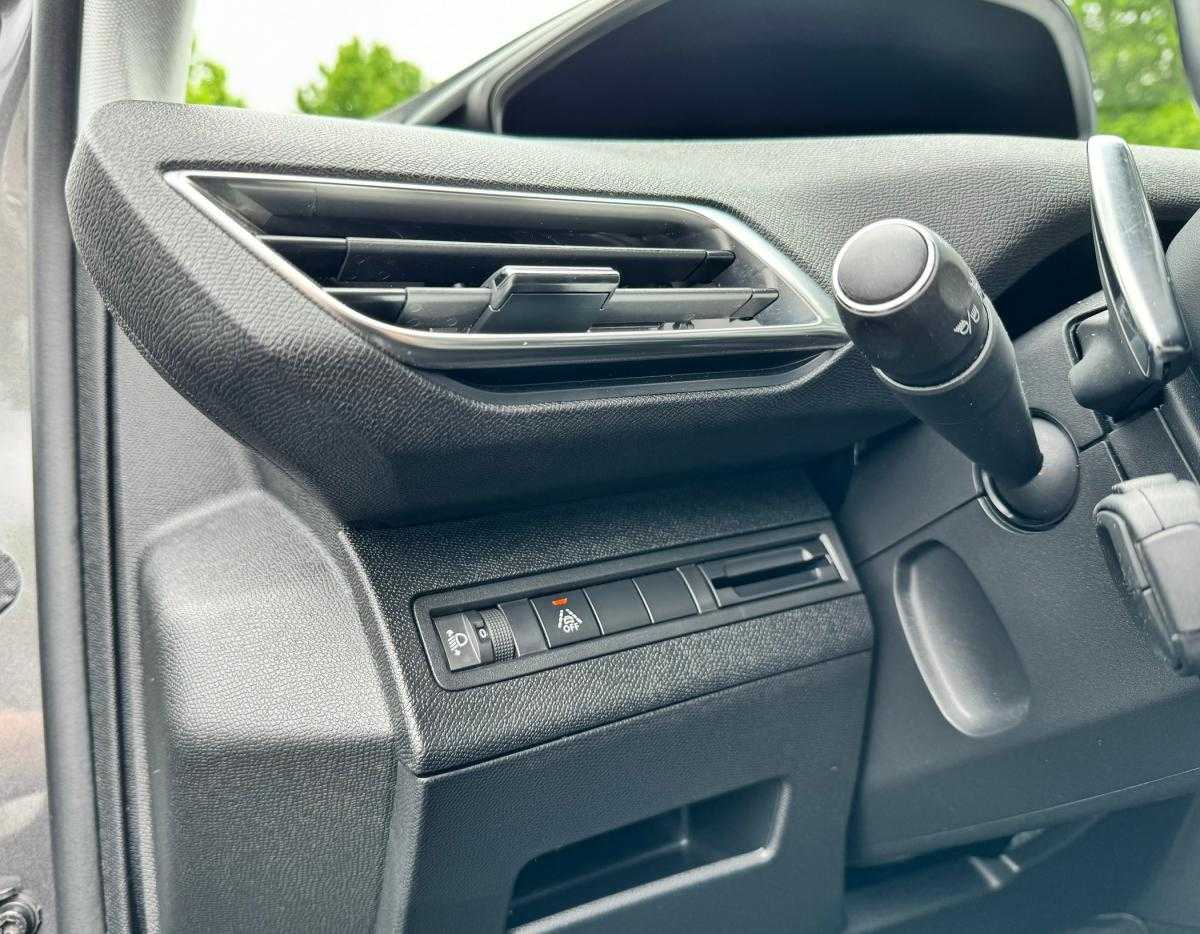 peugeot-3008-2021-diesel-1499cc