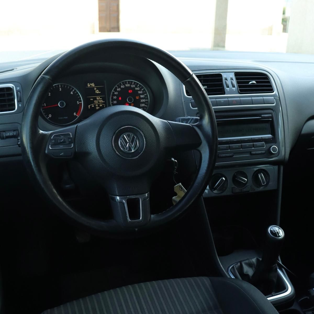 volkswagen-polo-2010-diesel-1598cc