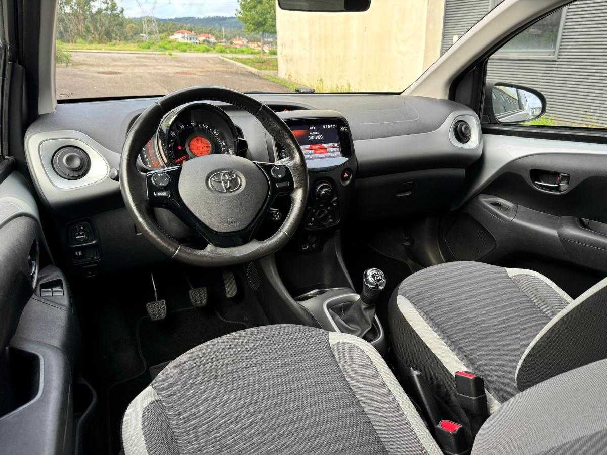 toyota-aygo-2019-gasolina-998cc