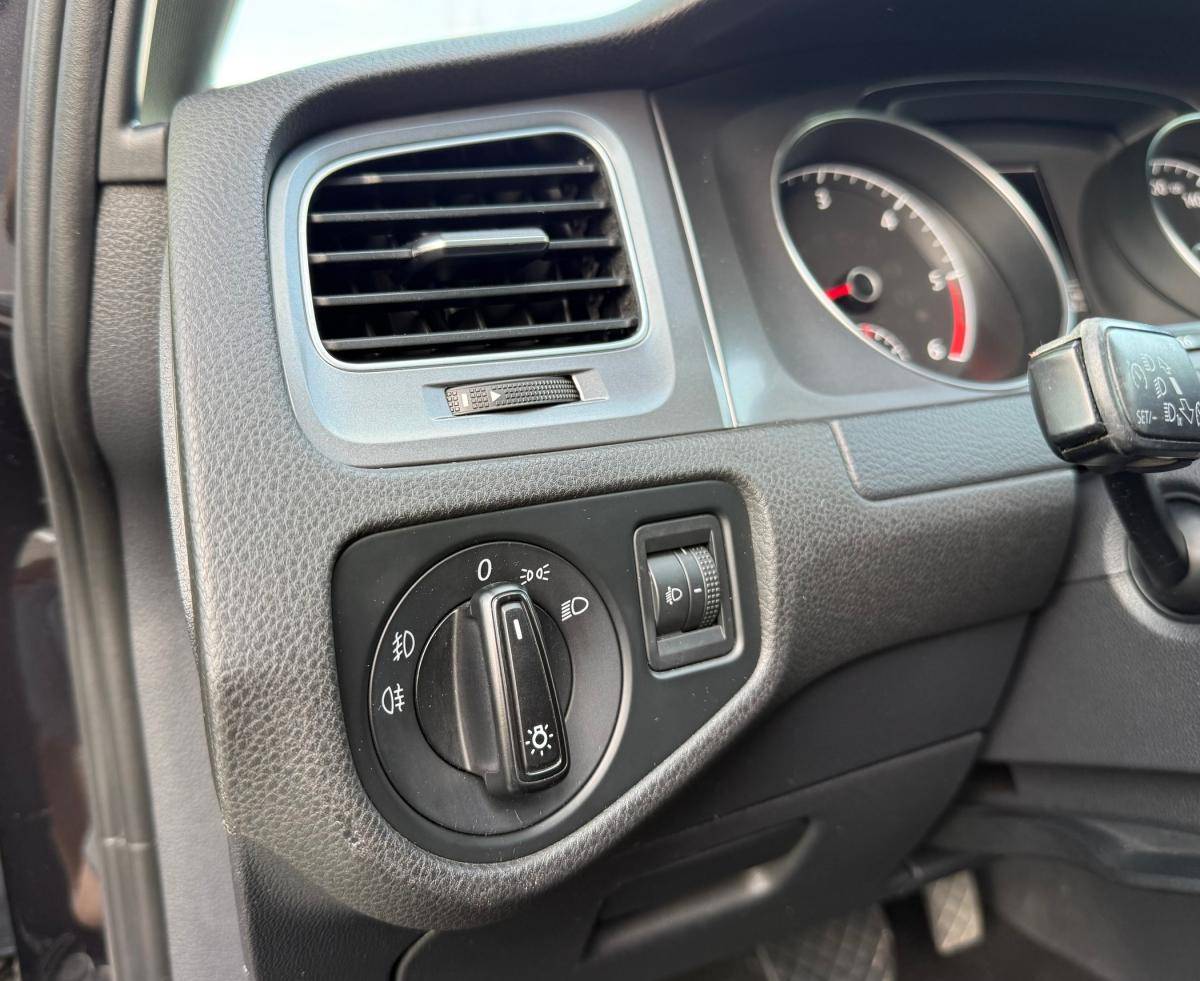 volkswagen-golf-2014-diesel-1598cc