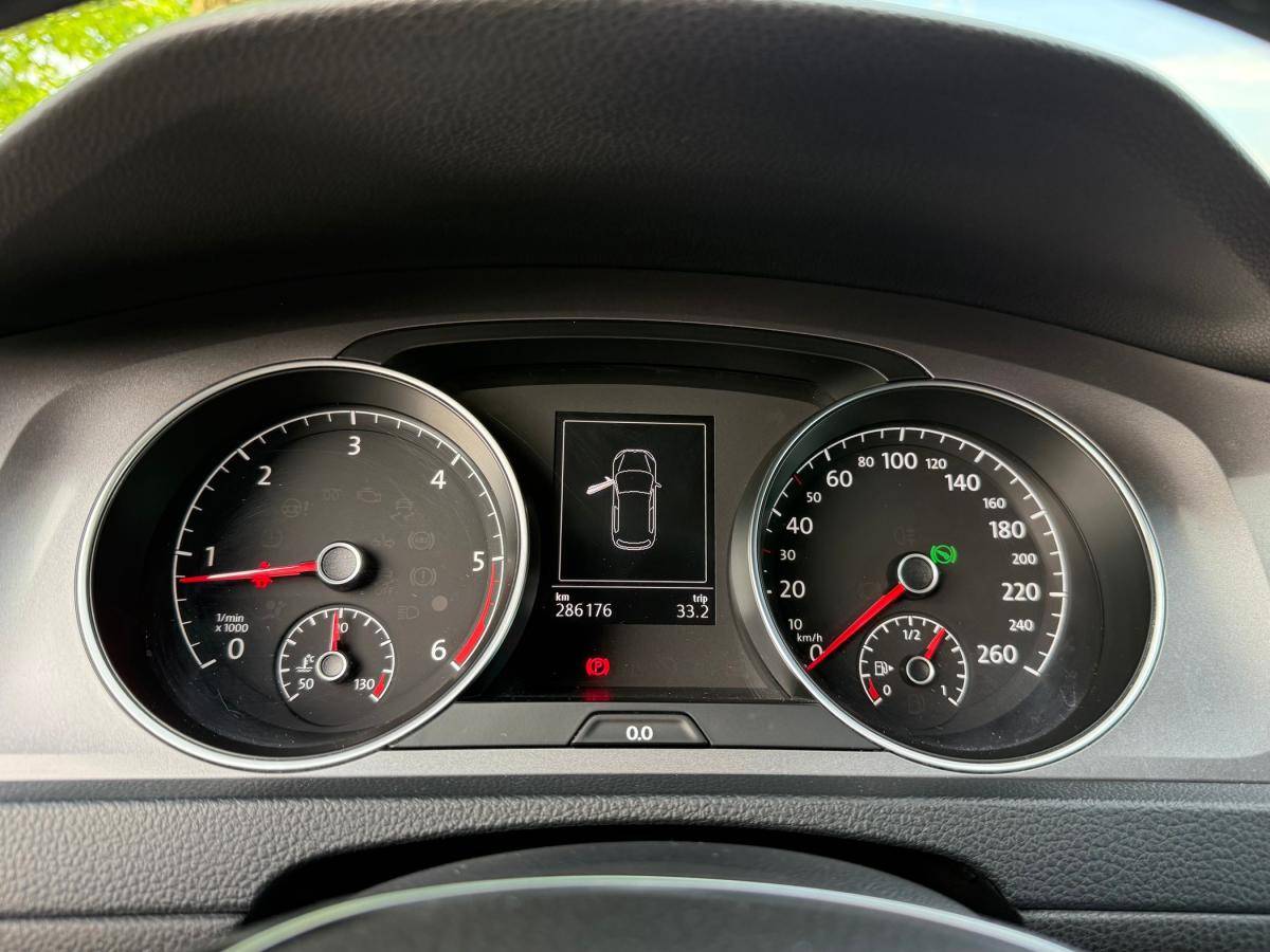 volkswagen-golf-2014-diesel-1598cc